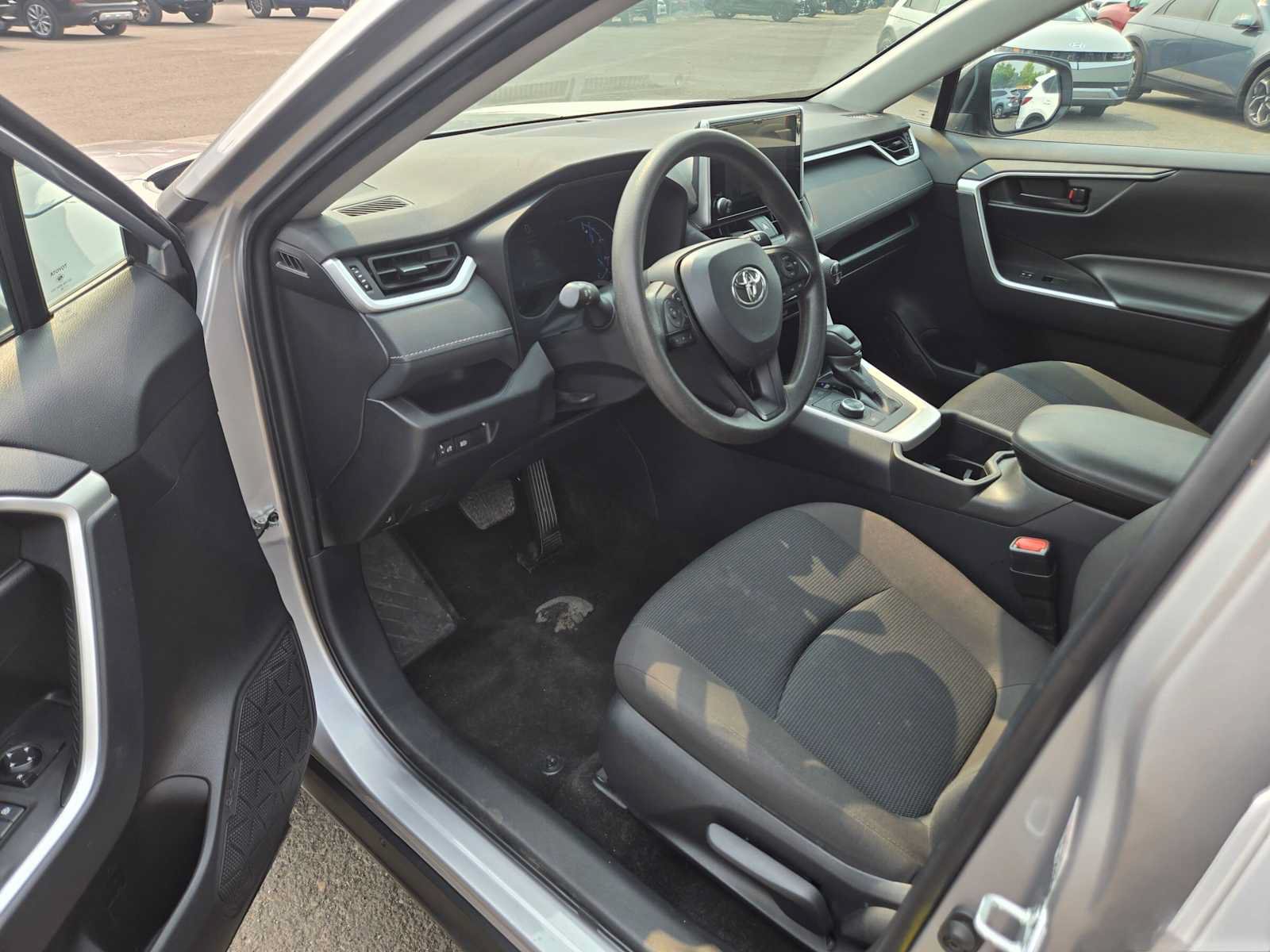 Certified 2025 Toyota RAV4 LE AWD/4WD image 21