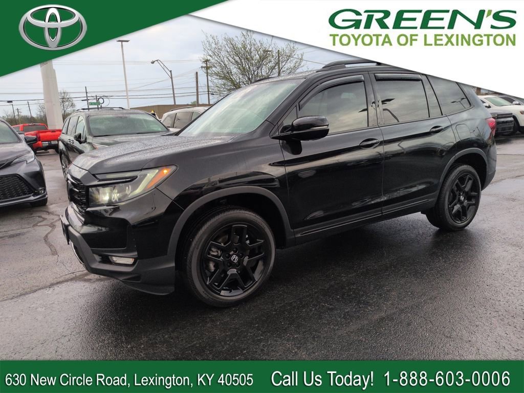 Used 2025 Honda Passport Black Edition image 1