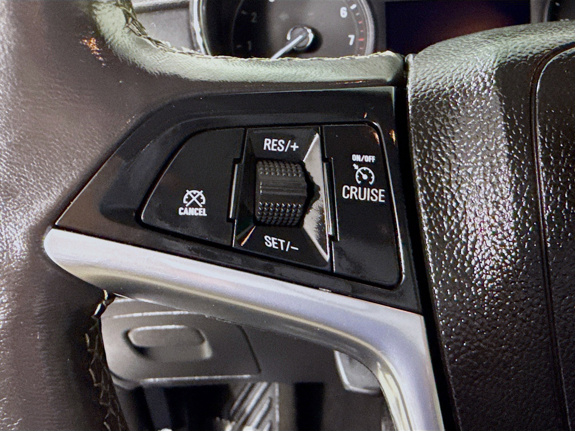 Used 2020 Buick Encore Preferred image 14