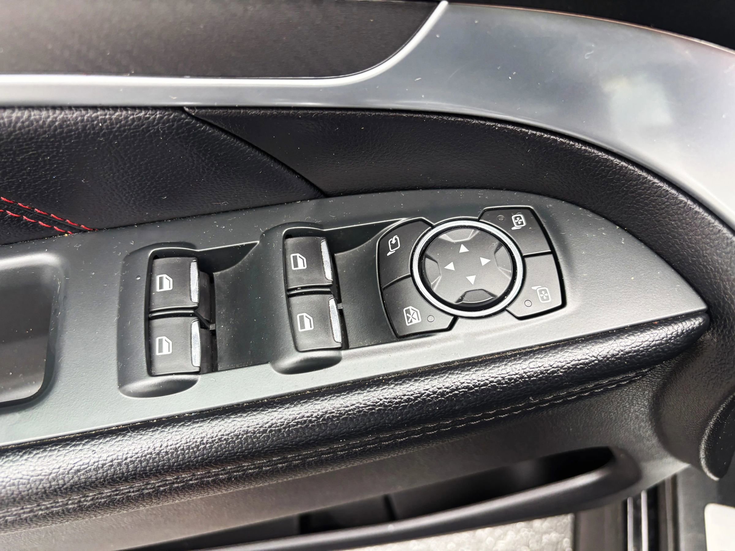 Used 2018 Ford Explorer Sport w/ Equipment Group 401A AWD/4WD image 18