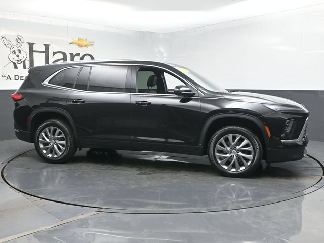Used 2025 Buick Enclave Preferred w/ Power Package AWD/4WD image 1