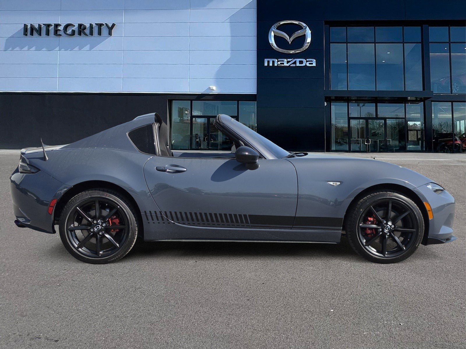 Used 2021 MAZDA MX-5 Miata RF Club w/ Interior Package (MT) image 3