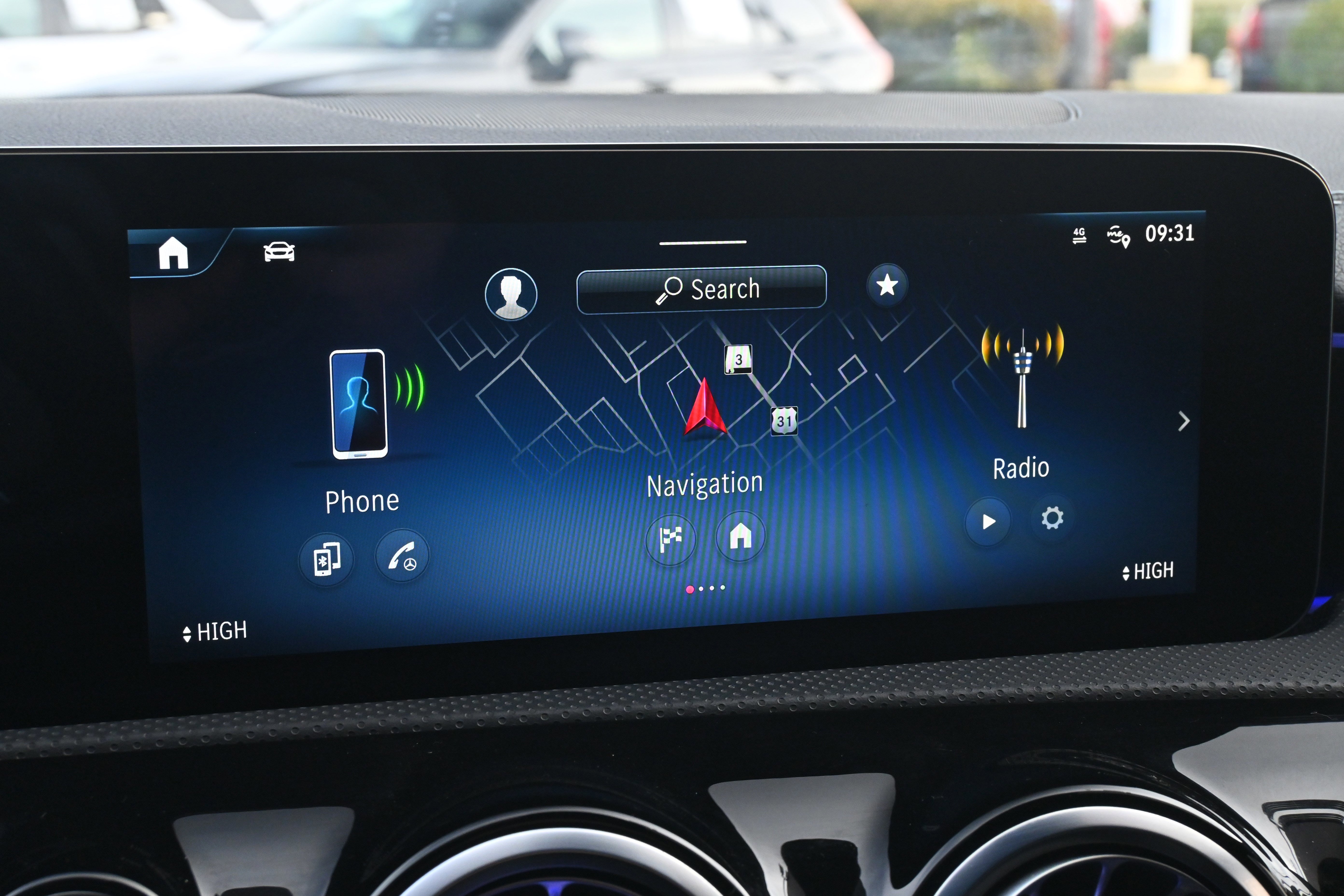 Used 2024 Mercedes-Benz CLA 35 AMG 4MATIC image 28