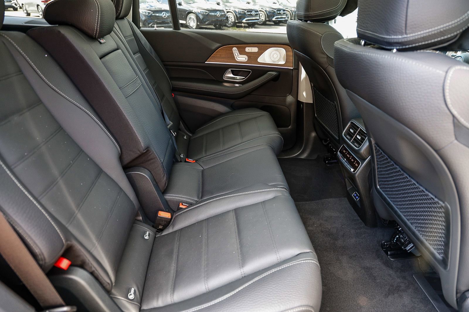 New 2026 Mercedes-Benz GLS 450 4MATIC image 18