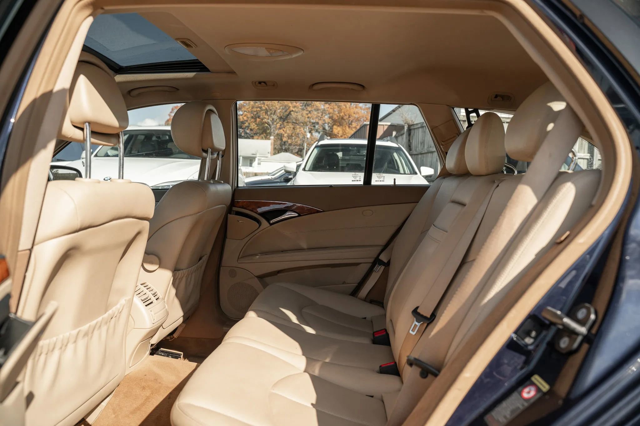 Used 2009 Mercedes-Benz E 350 4MATIC Wagon image 8