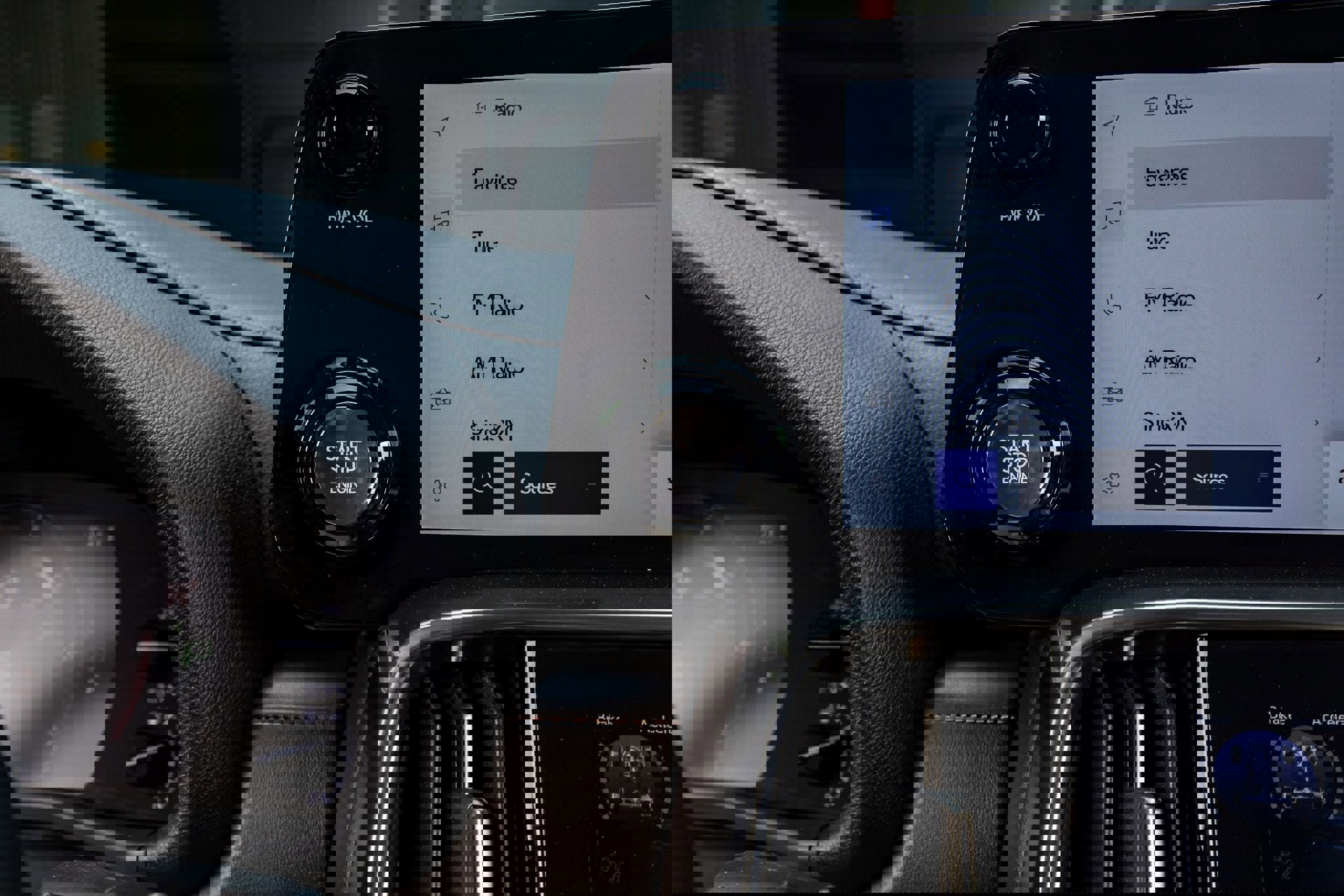 Used 2024 Lexus LX 600 4WD w/ Luxury Package image 26