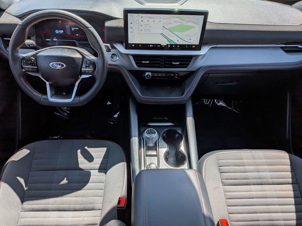 Used 2025 Ford Explorer ST-Line w/ ST-Line Street Pack image 21