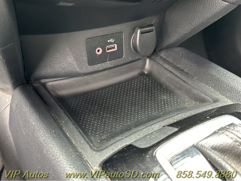 Used 2018 Nissan Rogue SV w/ Premium Package FWD image 27
