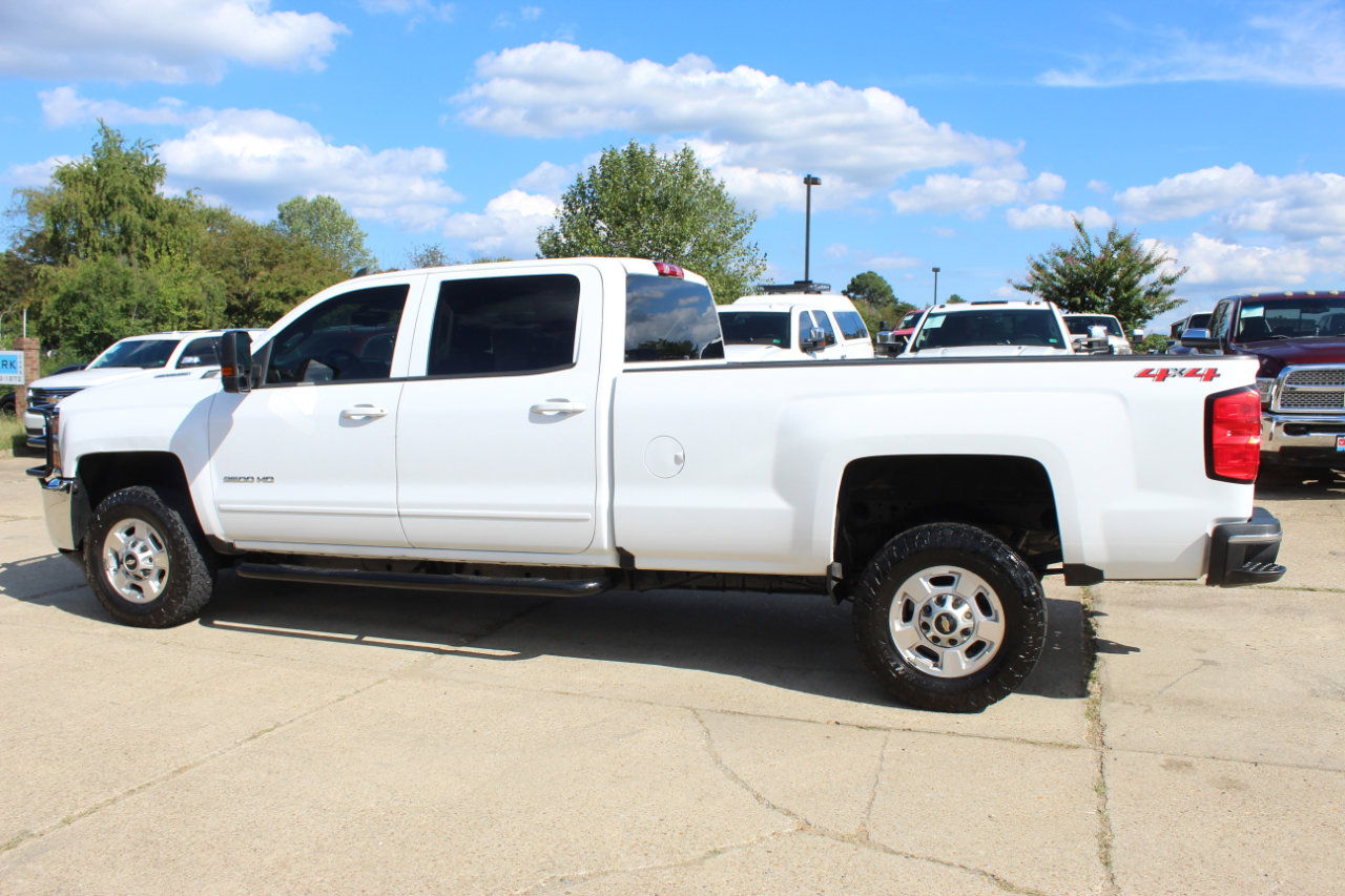 Used 2018 Chevrolet Silverado 2500 LT w/ LT Fleet Convenience Package image 3