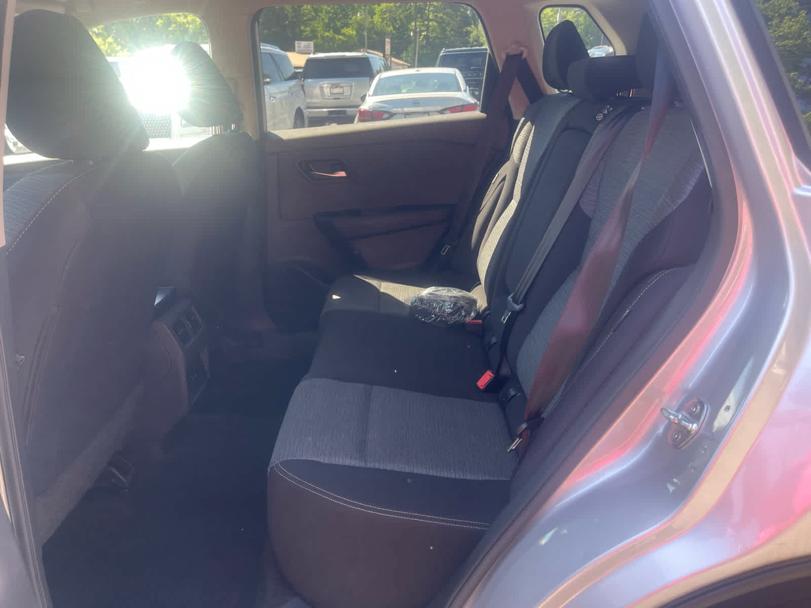 Used 2023 Nissan Rogue SV FWD image 29
