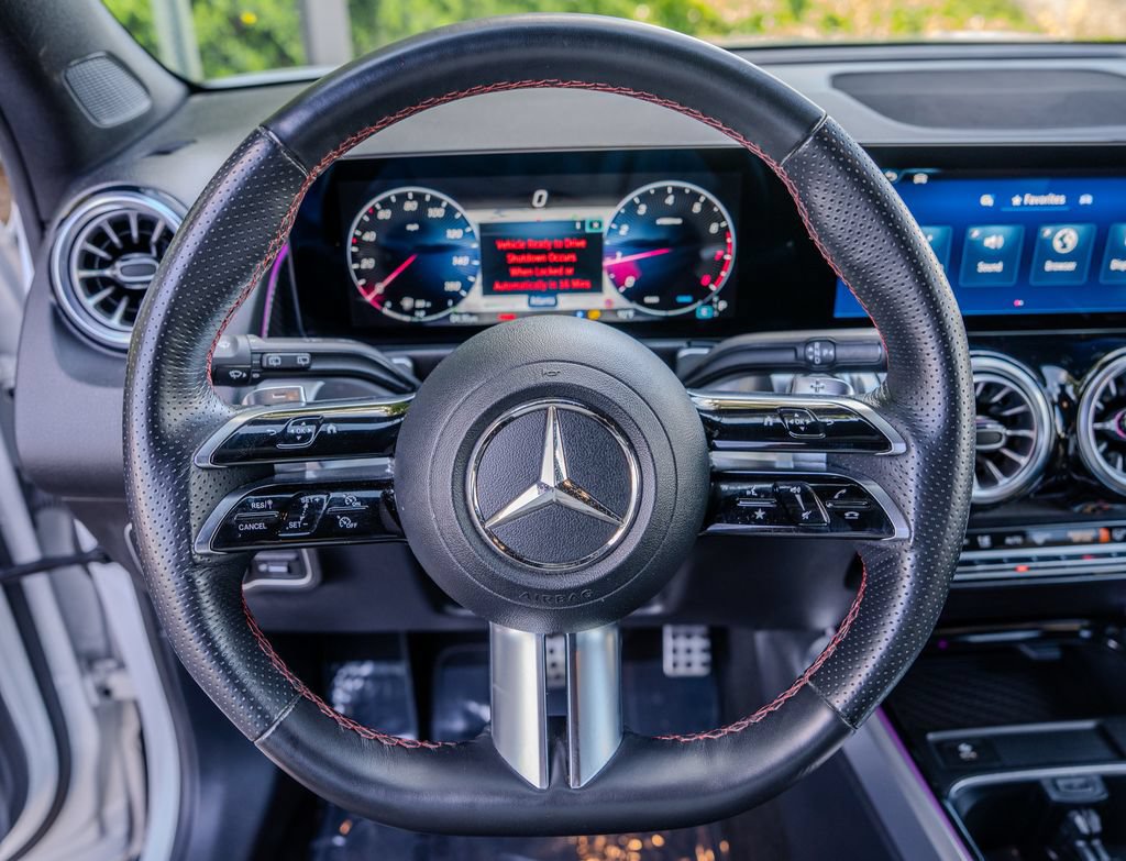 Used 2024 Mercedes-Benz GLB 250 image 5