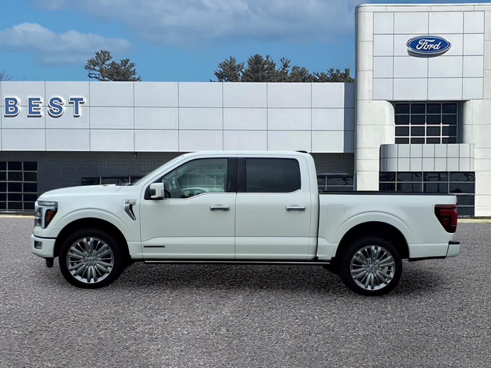 Used 2024 Ford F150 Platinum w/ Equipment Group 703A Plus AWD/4WD image 2