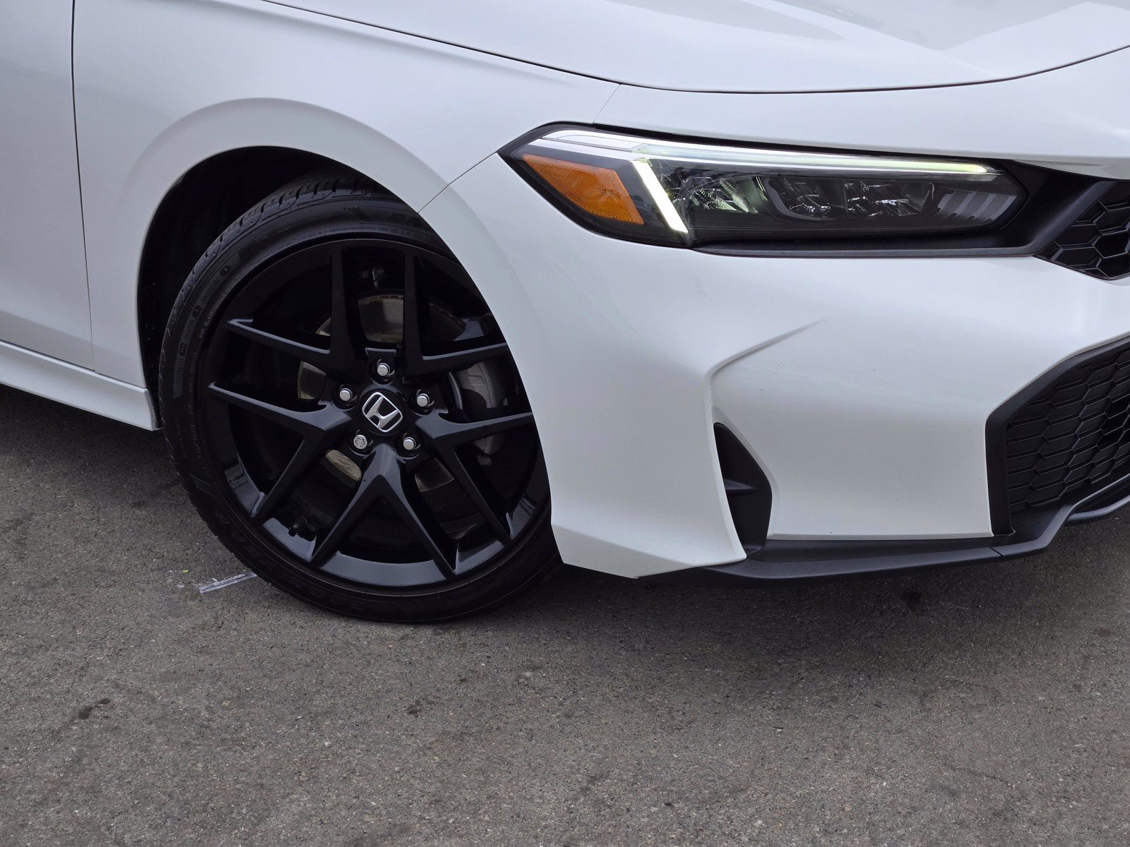 Certified 2025 Honda Civic Sport image 9