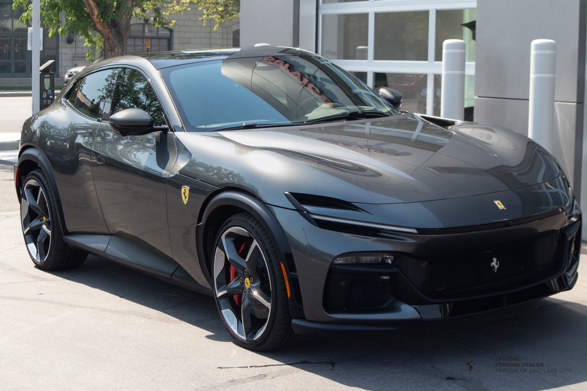 Used 2023 Ferrari Purosangue AWD/4WD image 8