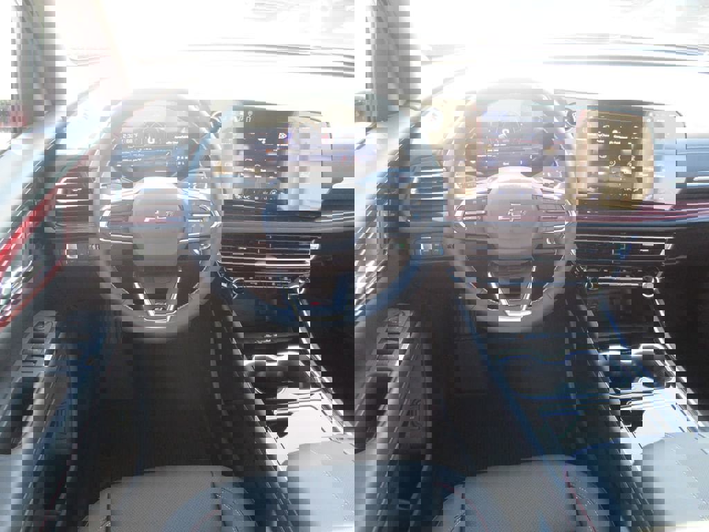 New 2026 Chevrolet Traverse Z71 w/ LPO, Floor Liner Package image 15