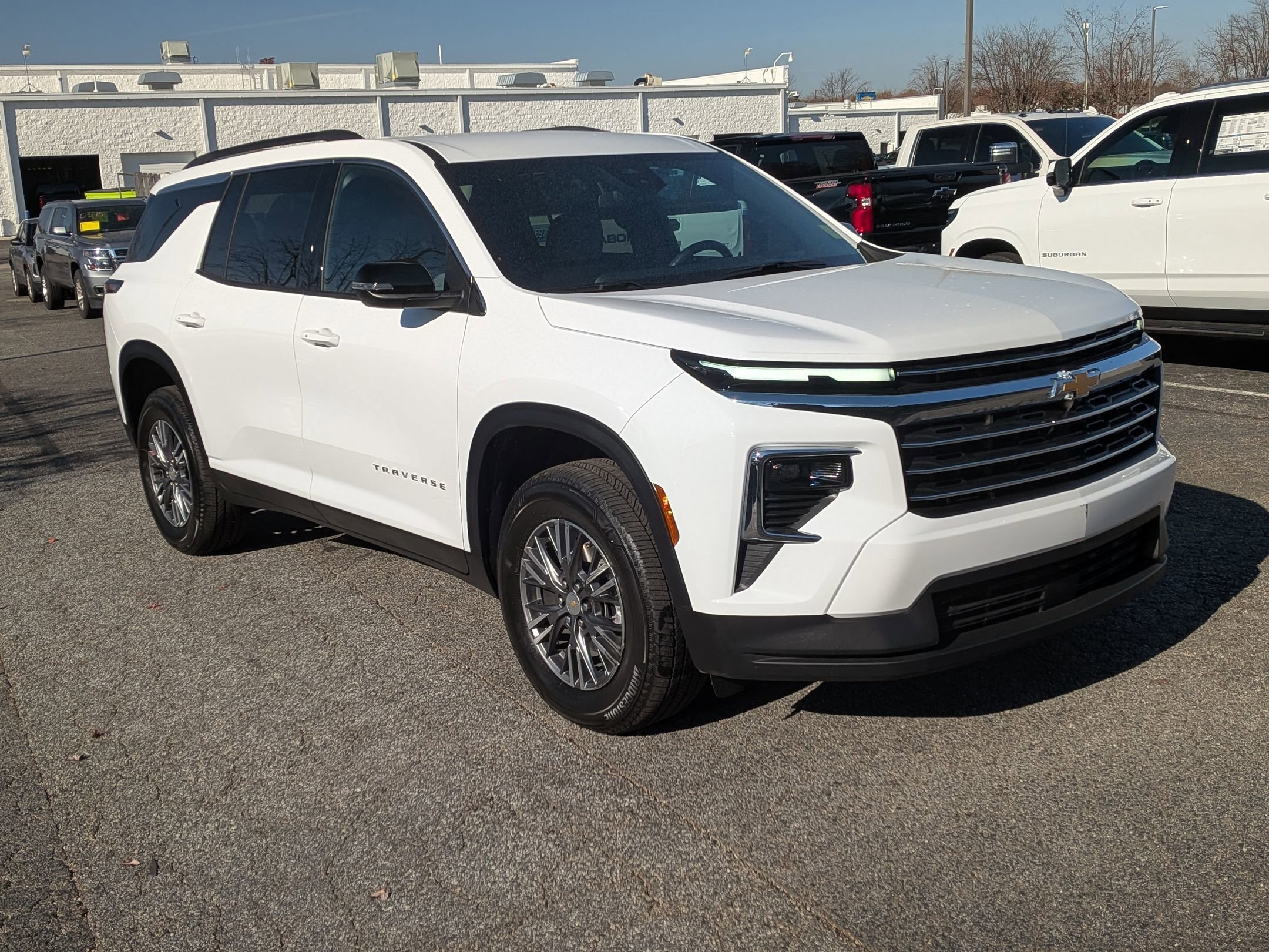 Used 2025 Chevrolet Traverse LT video 2