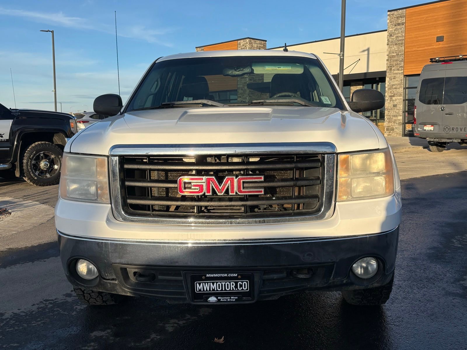 Used 2007 GMC Sierra 1500 SLE w/ SLE/SLT Trailering Package AWD/4WD image 2