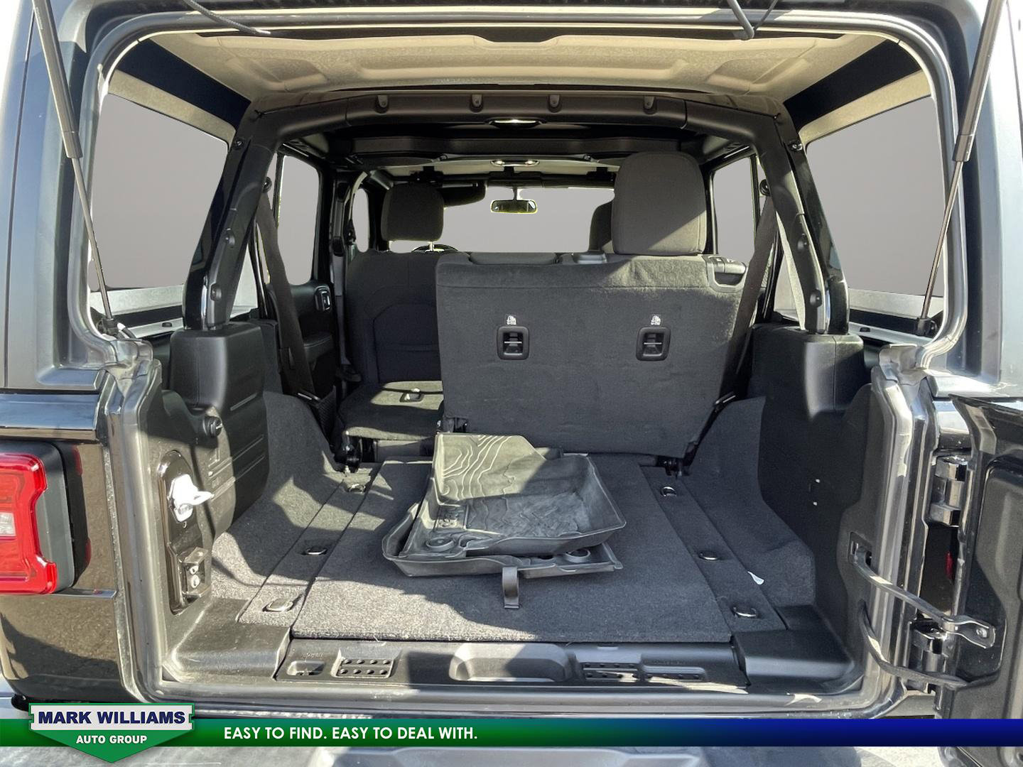 Used 2019 Jeep Wrangler Unlimited Sahara w/ Safety Group image 35