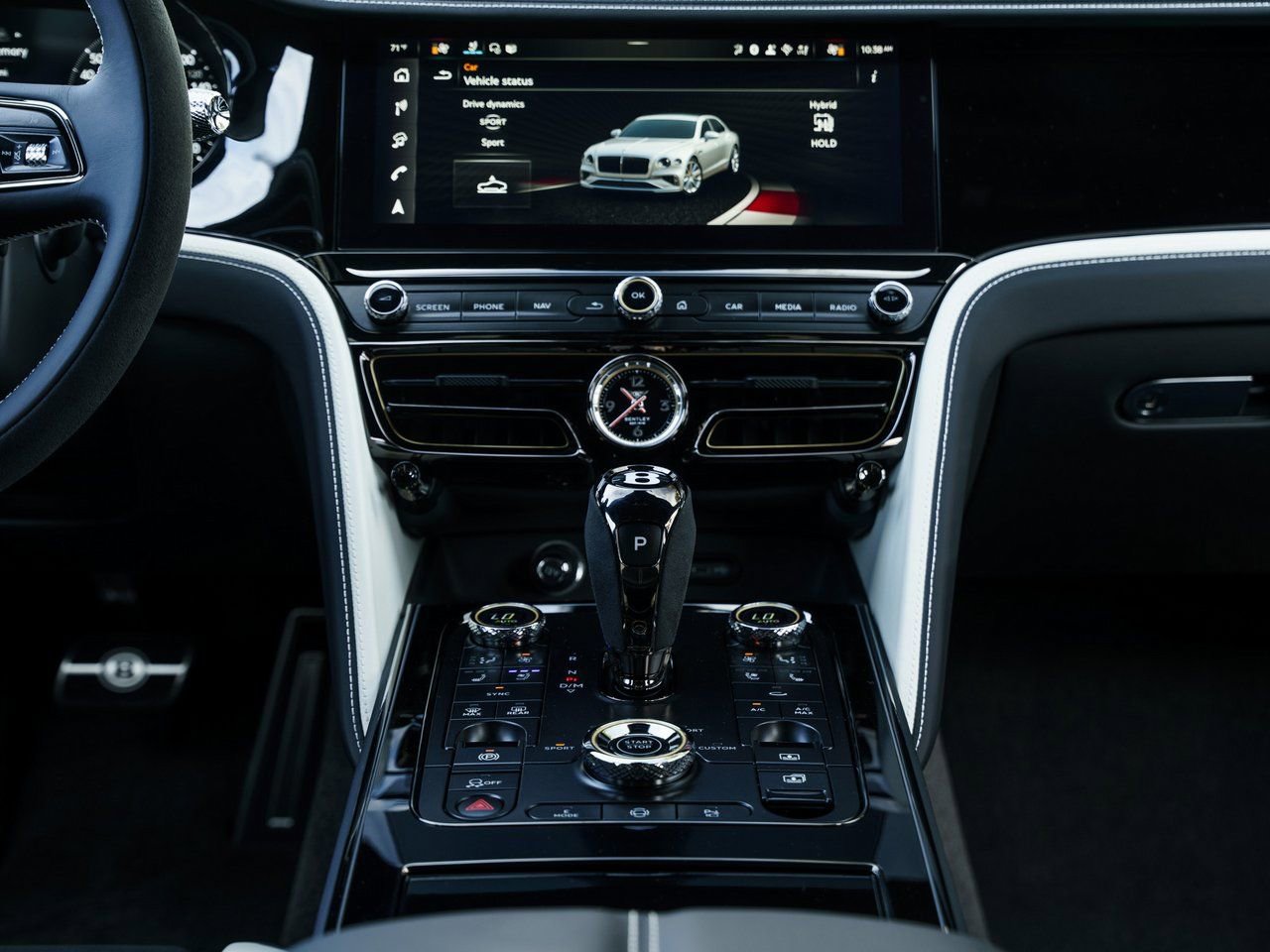 Used 2025 Bentley Flying Spur Plug-In Hybrid image 18