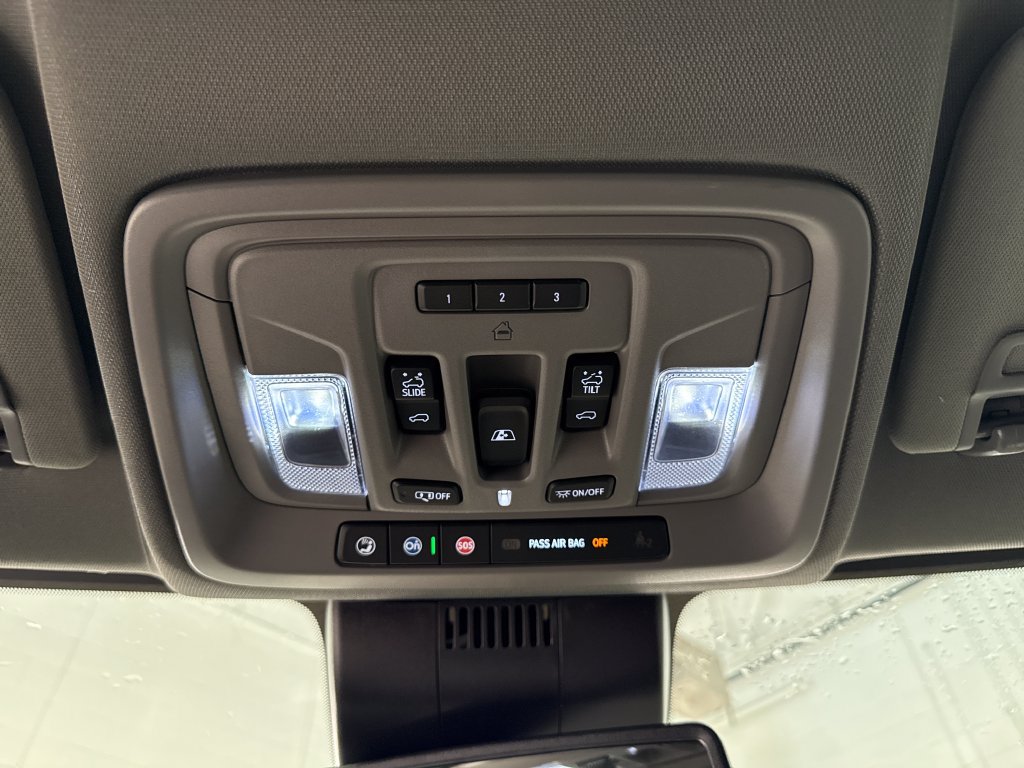 New 2026 Chevrolet Silverado 1500 RST w/ Dark Appearance Package AWD/4WD image 19