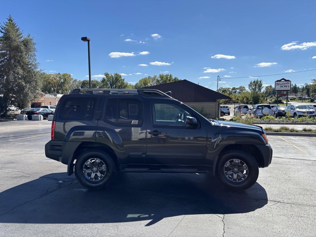 Used 2014 Nissan Xterra PRO-4X w/ Pro-4x Leather Package AWD/4WD image 10