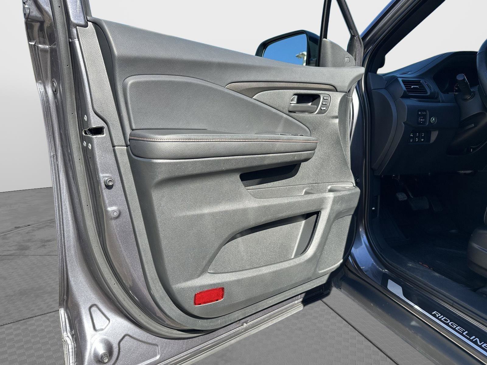 Used 2024 Honda Ridgeline TrailSport image 7