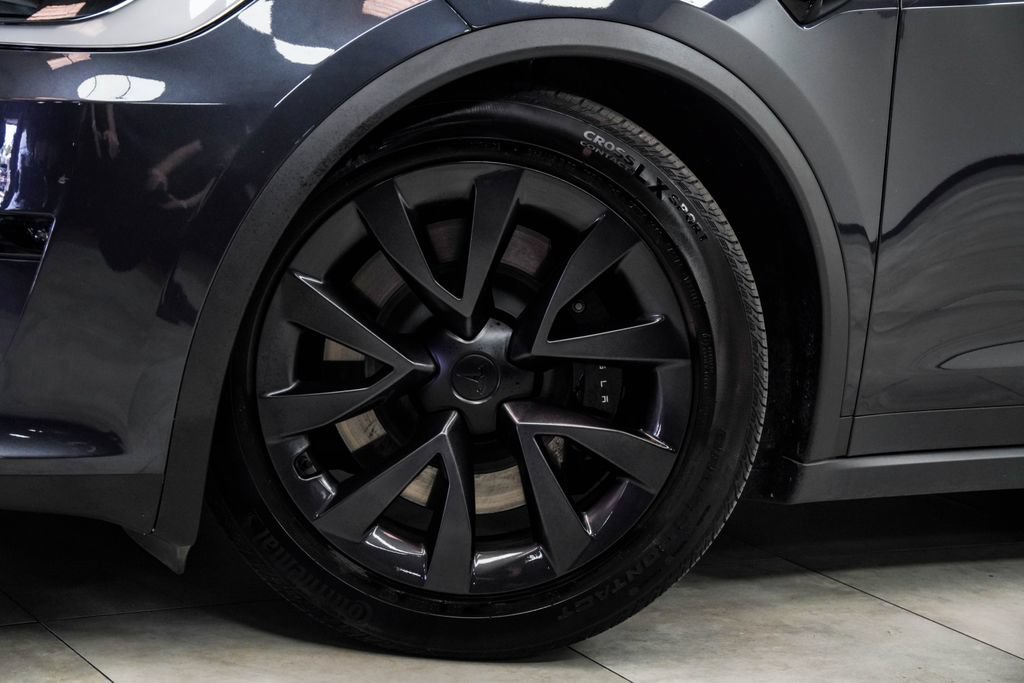 Used 2025 Tesla Model X AWD/4WD image 4