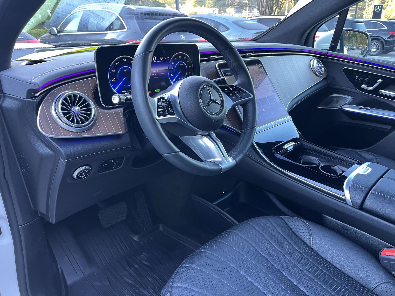 Certified 2023 Mercedes-Benz EQE 500 4MATIC SUV w/ Pinnacle Trim Package image 38