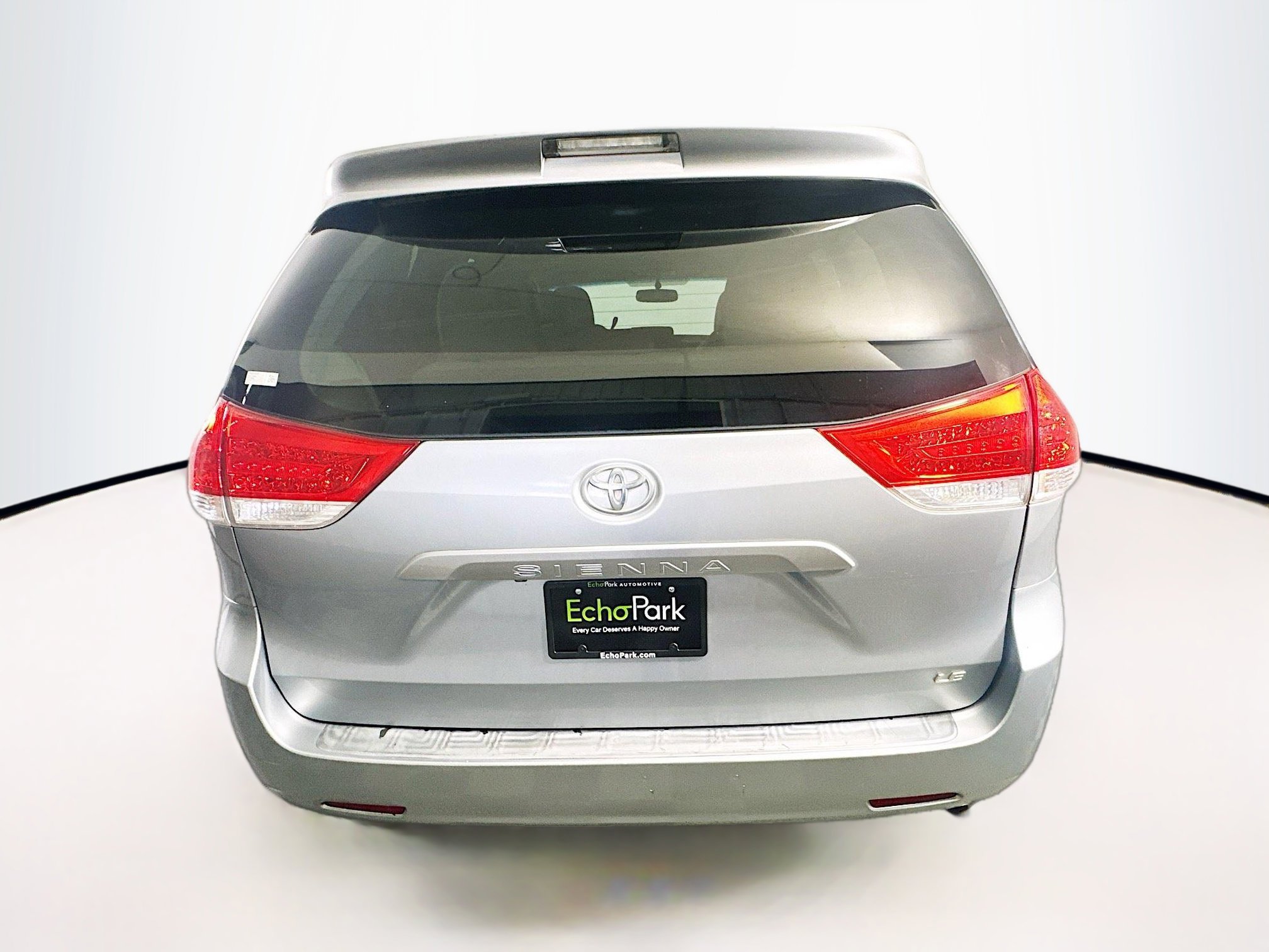 Used 2011 Toyota Sienna LE FWD image 7