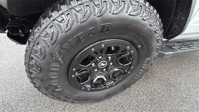Used 2023 Ford Bronco Wildtrak image 9