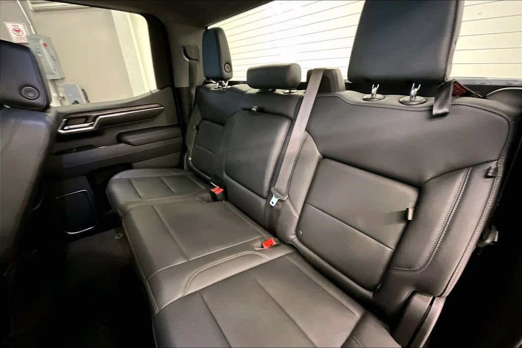 Used 2024 GMC Sierra 1500 SLT AWD/4WD image 22