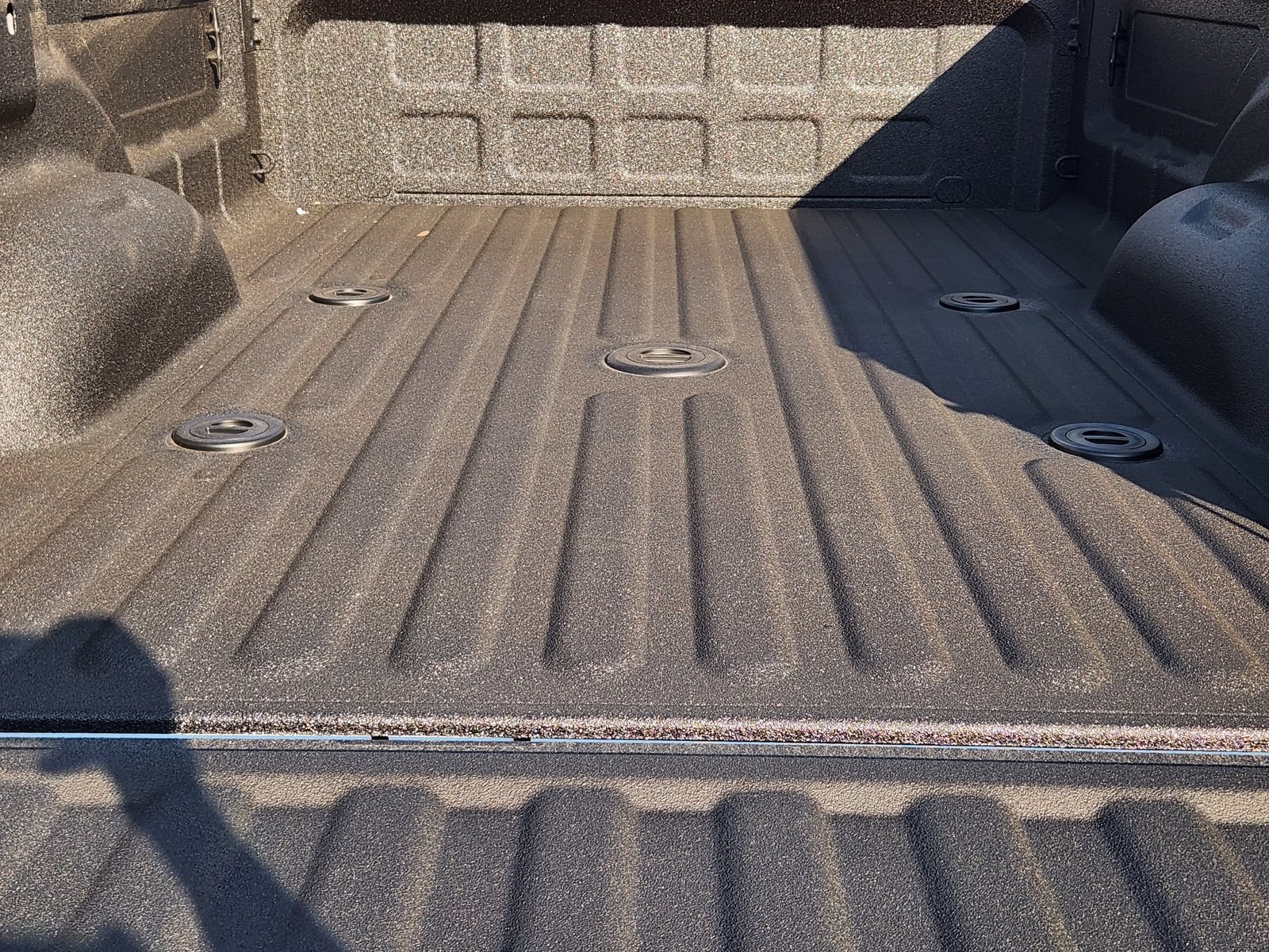 New 2026 RAM 3500 Laramie w/ Sport Appearance Package AWD/4WD image 27