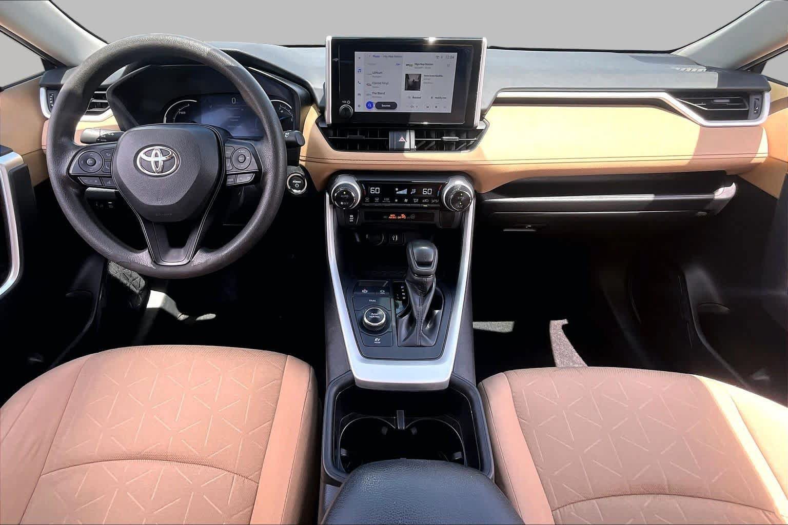 Used 2024 Toyota RAV4 XLE w/ Convenience Package AWD/4WD image 16