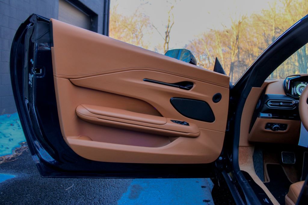 New 2026 Aston Martin V8 Vantage Roadster image 9