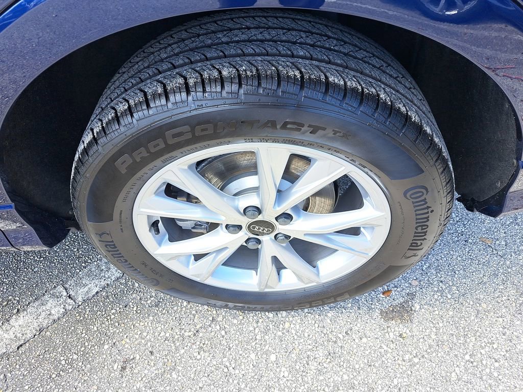 New 2025 Audi Q3 2.0T Premium image 30