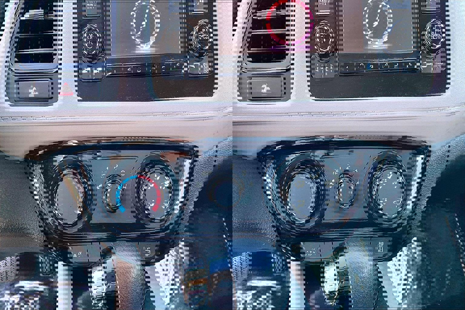 Used 2022 Honda HR-V LX image 16