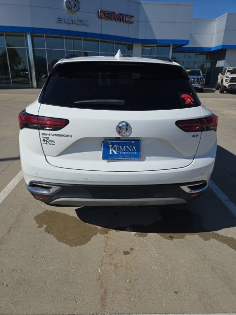 Used 2023 Buick Envision Essence w/ Sport Touring Package AWD/4WD image 4