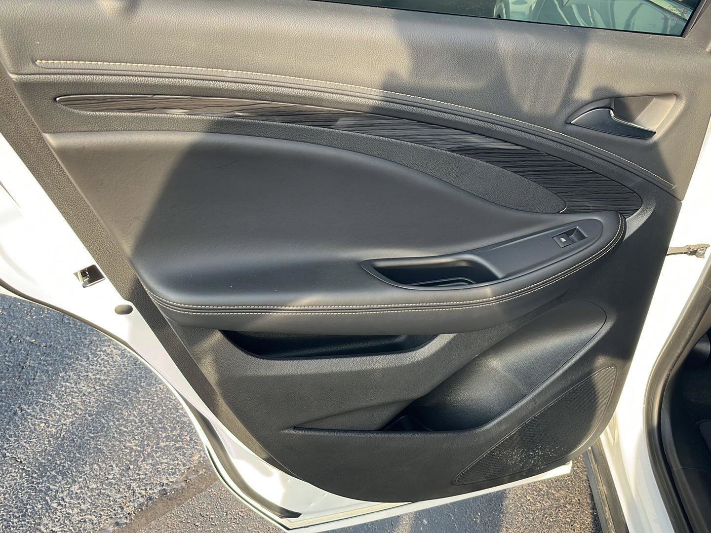 Used 2017 Buick Envision Premium w/ LPO, Cargo Package image 21