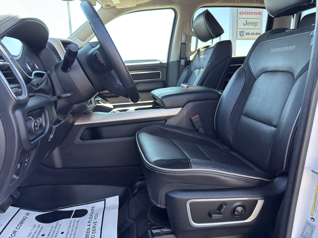 Used 2022 RAM 1500 Laramie AWD/4WD image 9