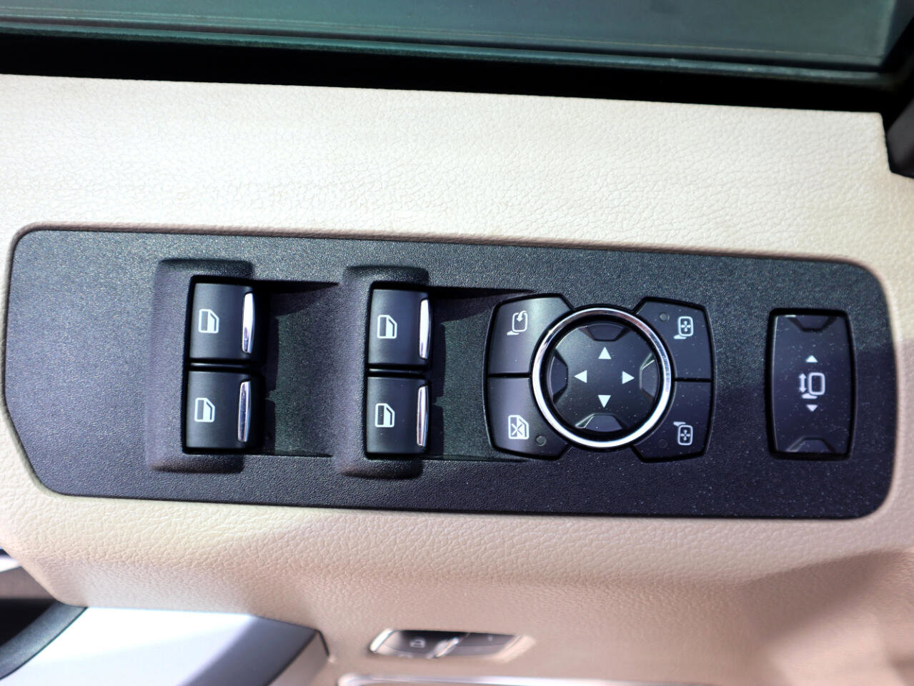 Used 2017 Ford F350 Lariat w/ Lariat Ultimate Package image 11