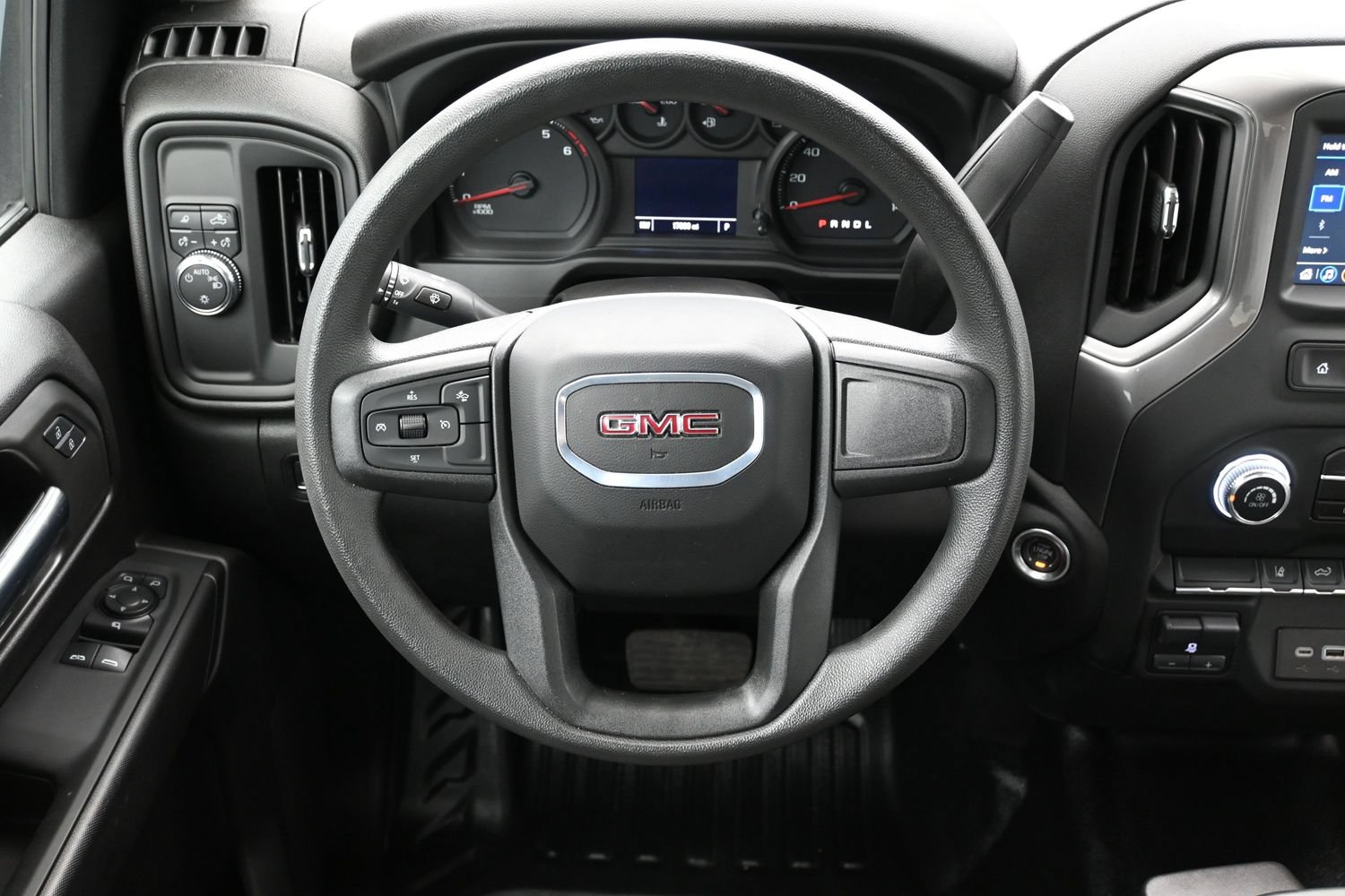 Used 2024 GMC Sierra 2500 Pro w/ Convenience Package RWD image 12