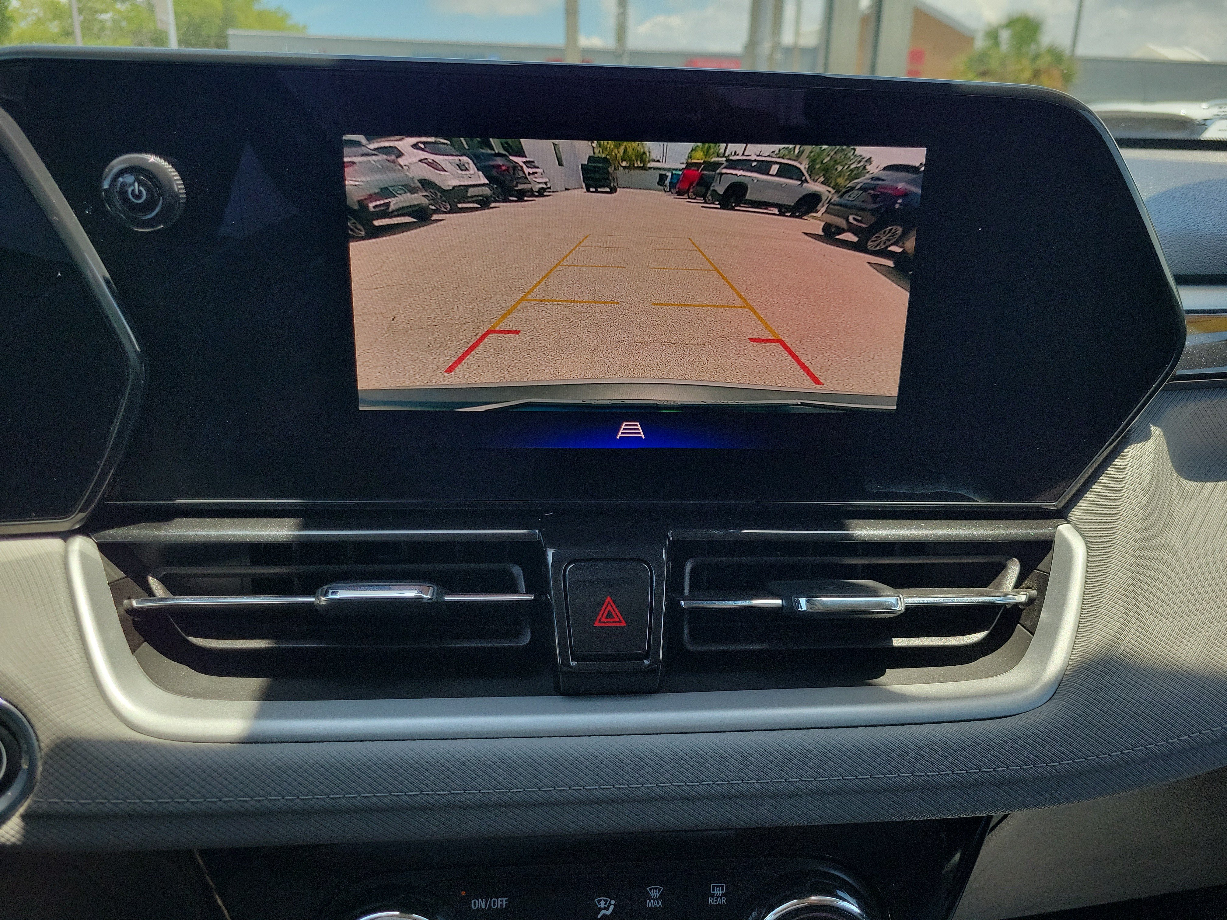 Certified 2024 Chevrolet TrailBlazer LT w/ Convenience Package FWD image 21