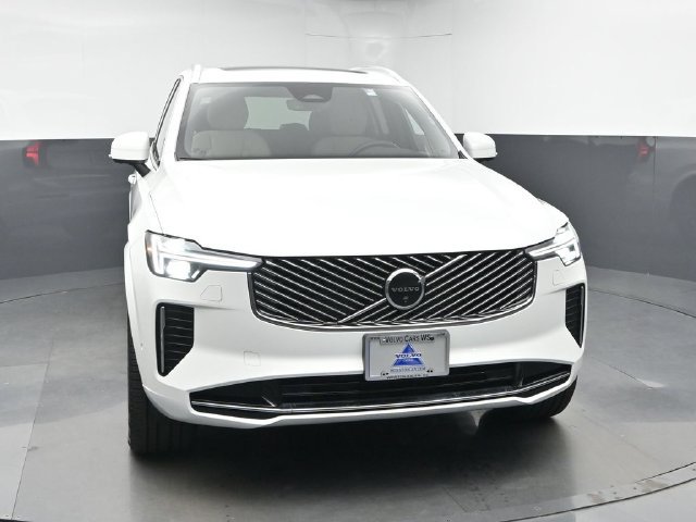 Used 2026 Volvo XC90 B6 Plus AWD/4WD image 2