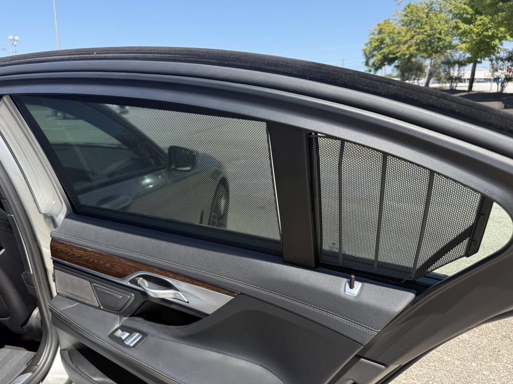 Used 2020 BMW 740i xDrive w/ M Sport Package AWD/4WD image 29