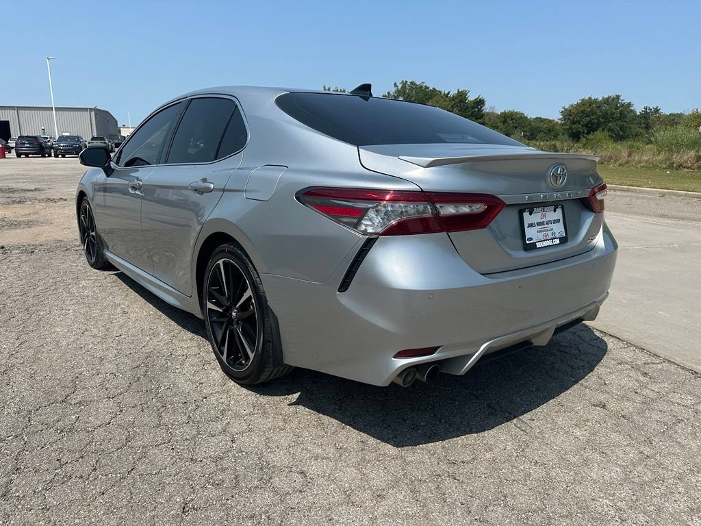 Used 2018 Toyota Camry XSE FWD image 7
