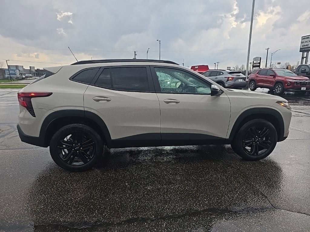 New 2026 Chevrolet Trax ACTIV w/ Driver Confidence Package FWD image 5
