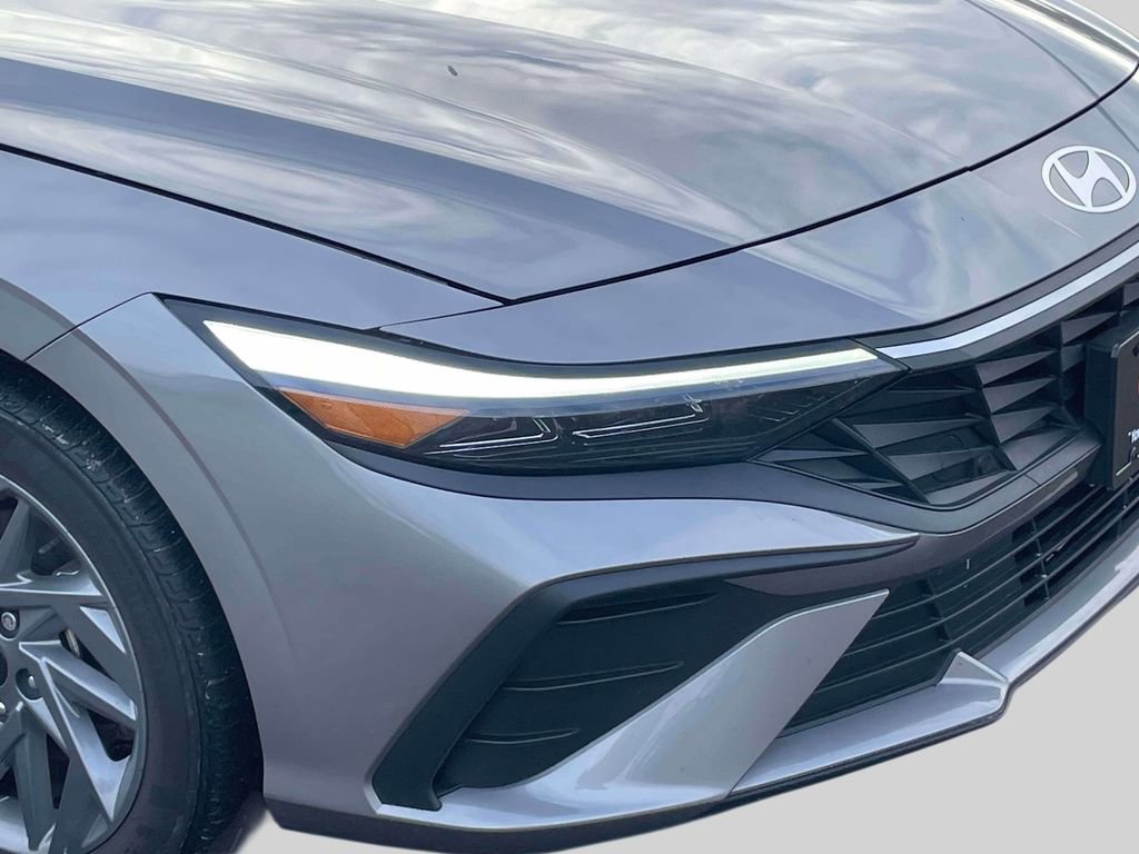 Certified 2024 Hyundai Elantra SEL image 10