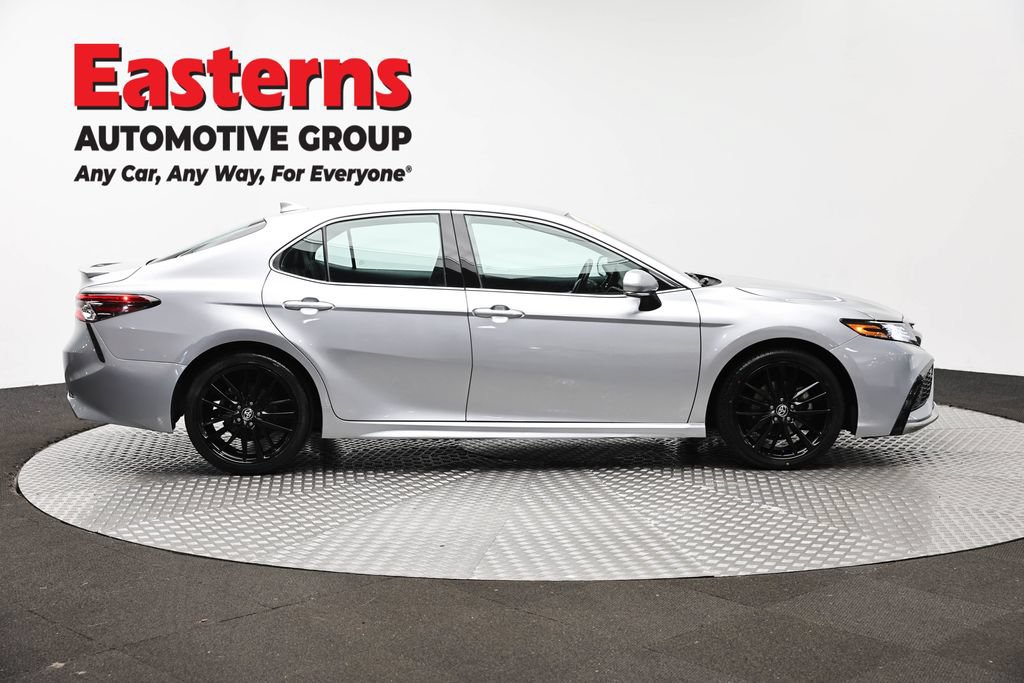 Used 2023 Toyota Camry XSE FWD image 4