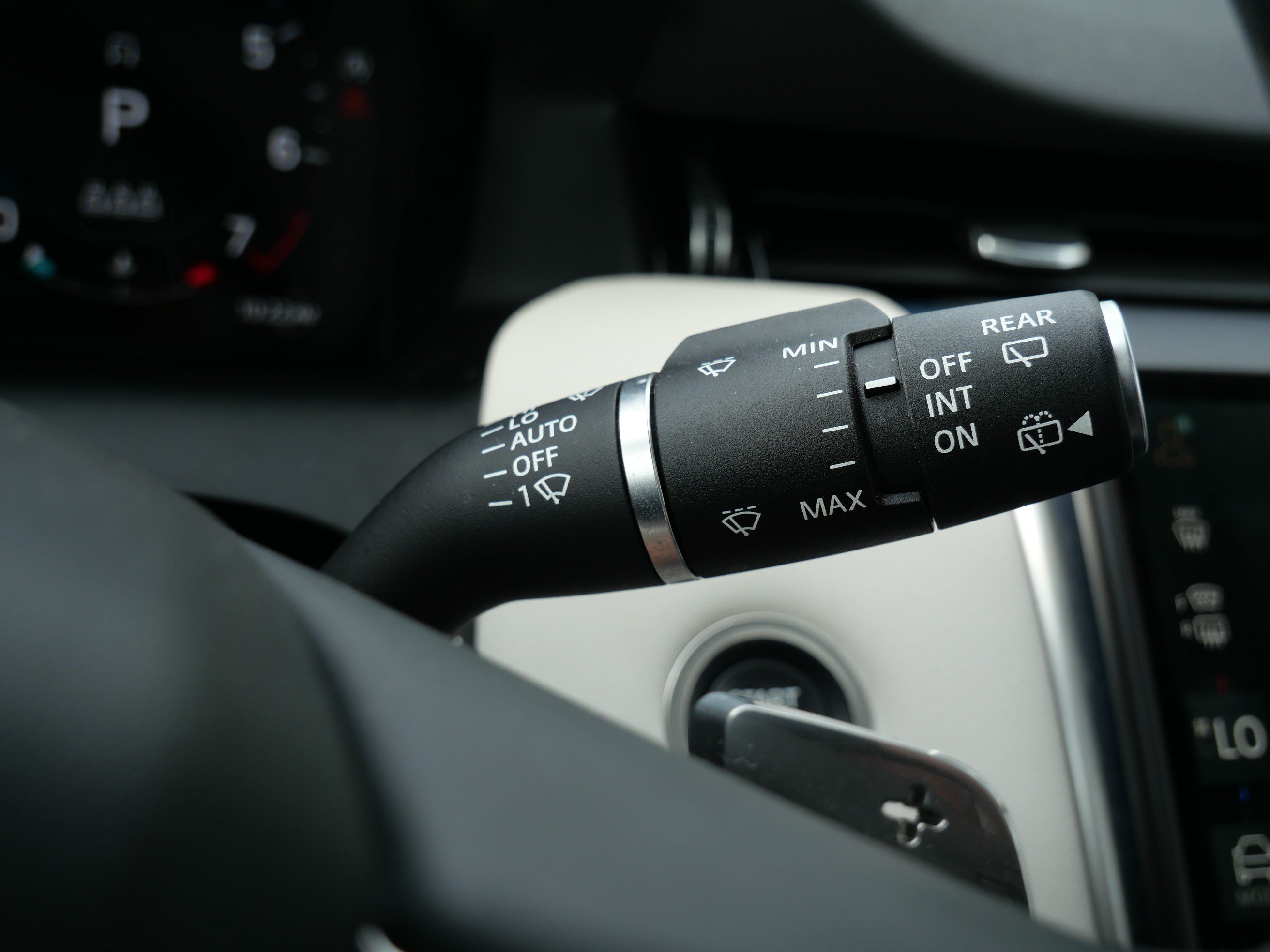Certified 2025 Land Rover Discovery Sport S AWD/4WD image 29
