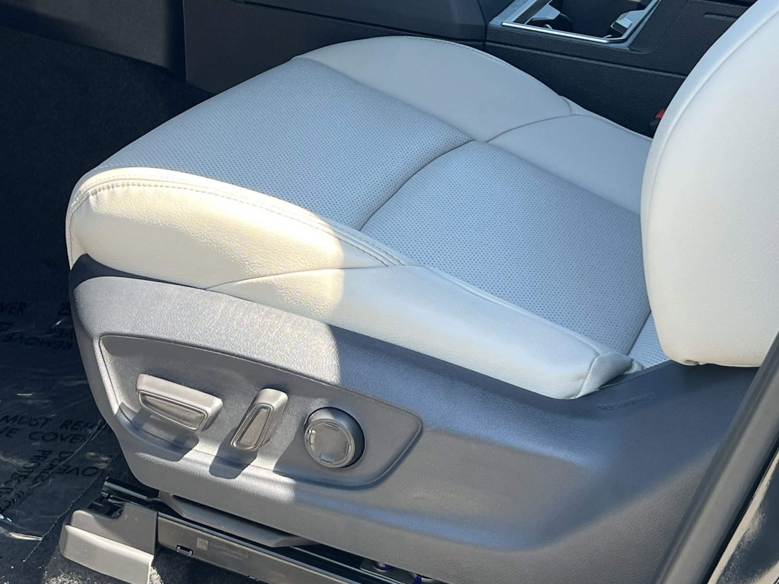 New 2026 Toyota Tacoma Limited AWD/4WD image 8